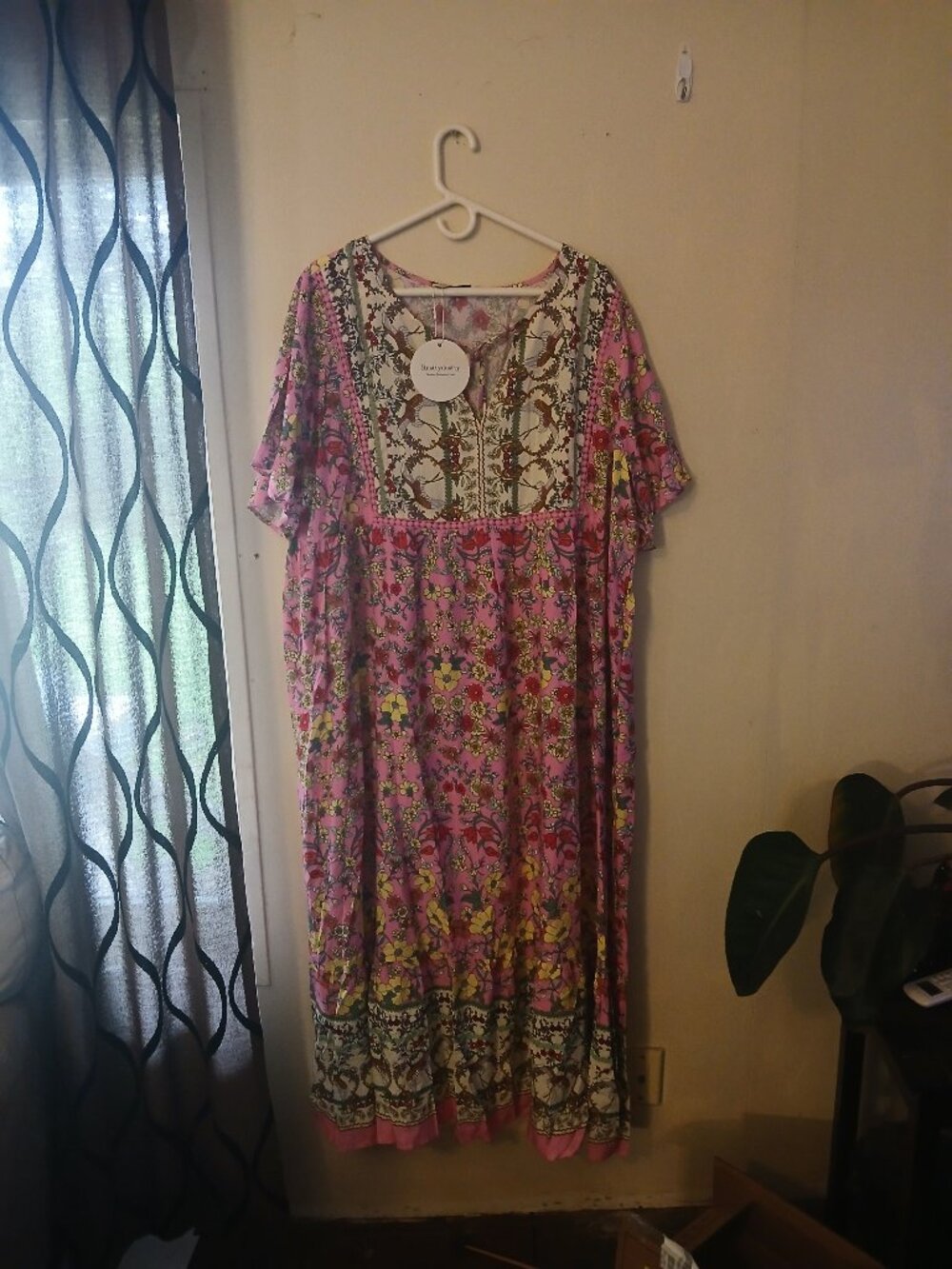 Rusttydustty pink and white floral print maxi dress Size 3XL